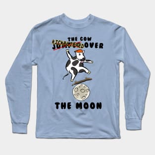 The cow jumped over the moon skating Long Sleeve T-Shirt